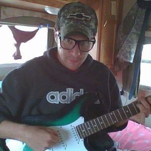 Meet your Posher, Derek